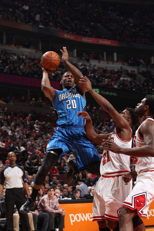 他用自身的 他用自身的