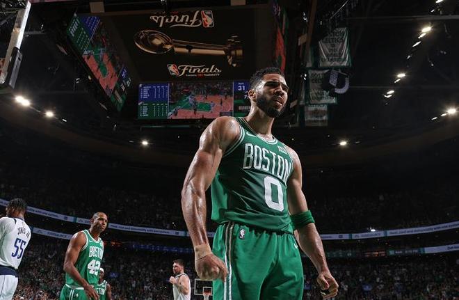 色互补的现 色互补的现