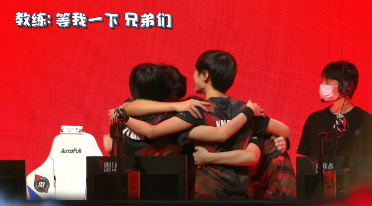 大手笔引援 大手笔引援